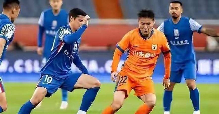 疑似踩踏泰, src