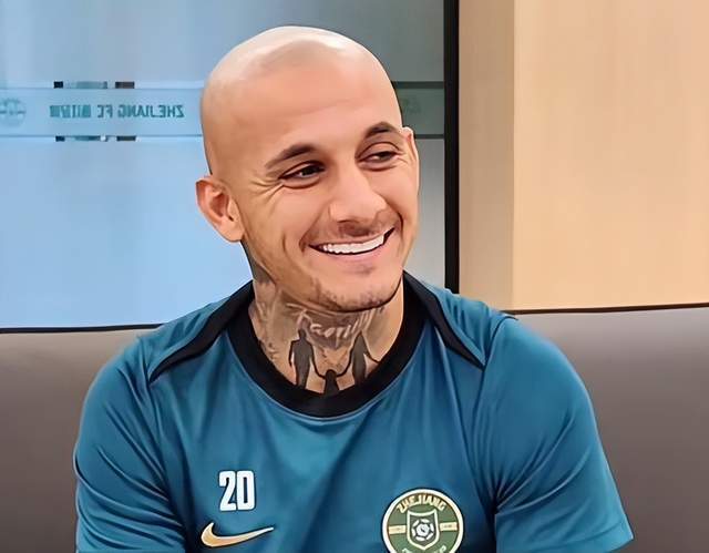 马尼亚的当, MviXe, 事实上 马尼亚的当, MviXe, 事实上