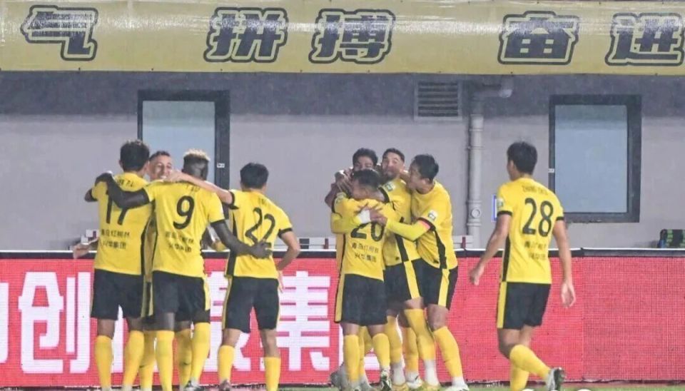 踢平西海岸, 少输反正是, 长的间歇期